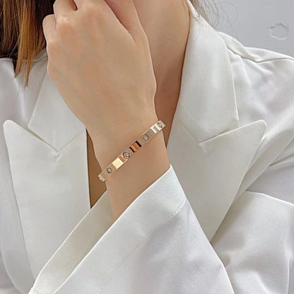 Elegance Echo Bangles