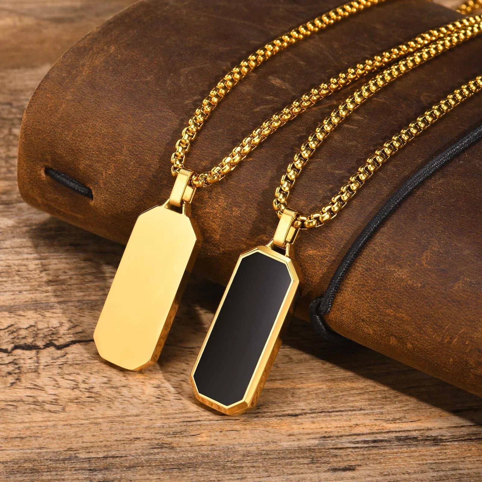 Sleek Geometric Men’s Pendant Necklace