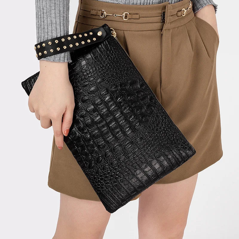 Chic Sophisticate: The PU Leather Wristlet Clutch Ensemble