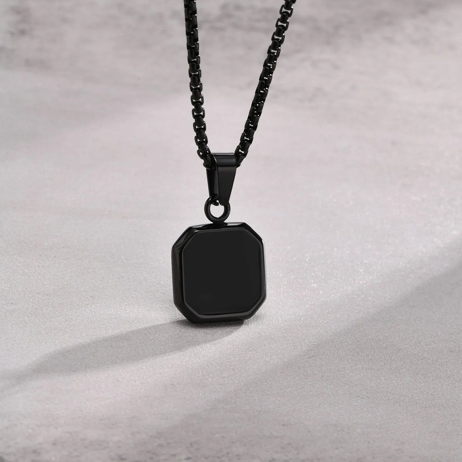 Sleek Geometric Men’s Pendant Necklace